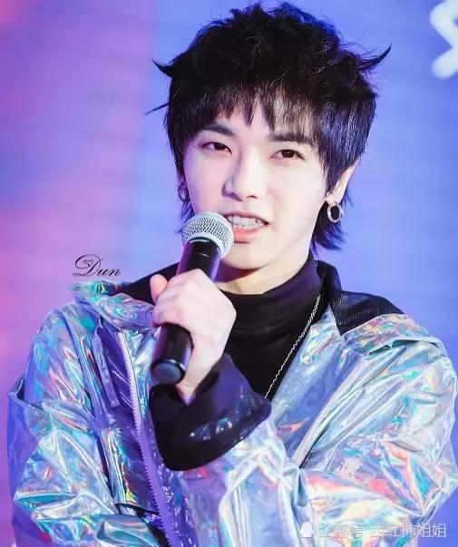 娱乐吃瓜华晨宇是谁,娱乐吃瓜界的风云人物